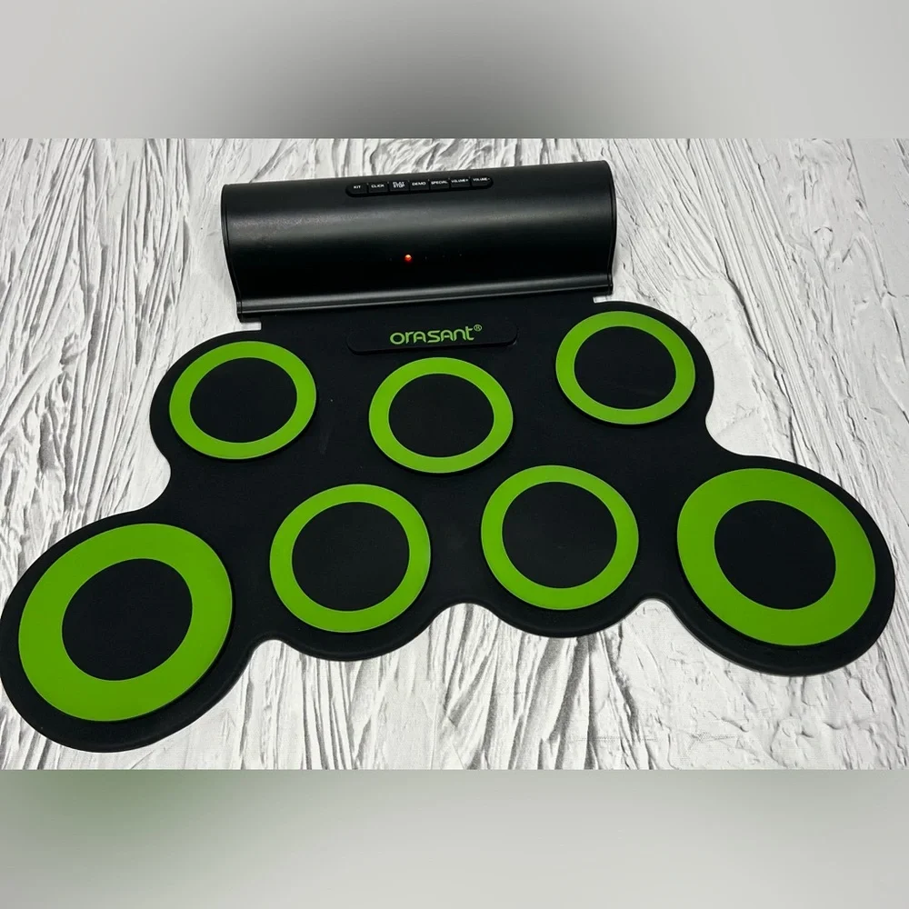 ORASANT Electronic Roll Up Drum Pad. Drum Pad only. Works Good Condition.